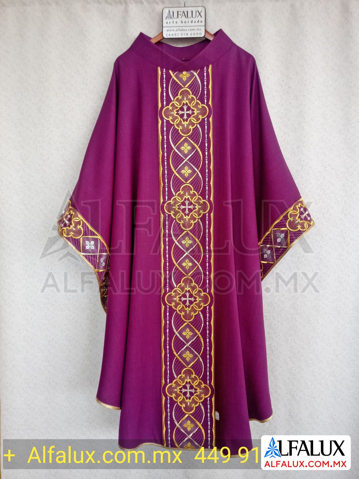 02 ROYAL Casulla Alfalux Morado Bugambilia Laterales (1)